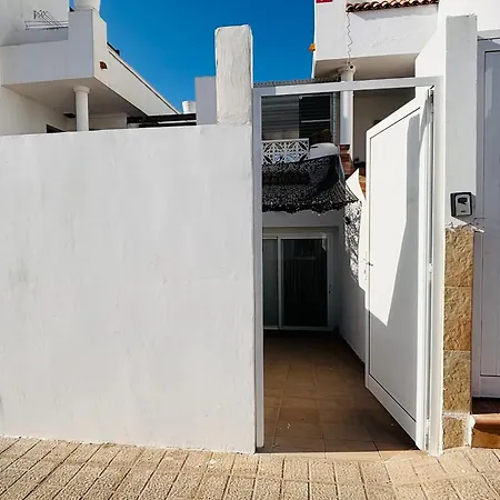 Atlantic Breeze House I Double At El Campanario I 600 Meters From Popcorn And 1km From Center Pensjonat Corralejo